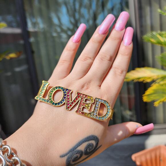 Gucci LOVED Palm Cuff Rainbow Rhinestone Gold Tone Swarovski Crystal Bracelet - Picture 14 of 16